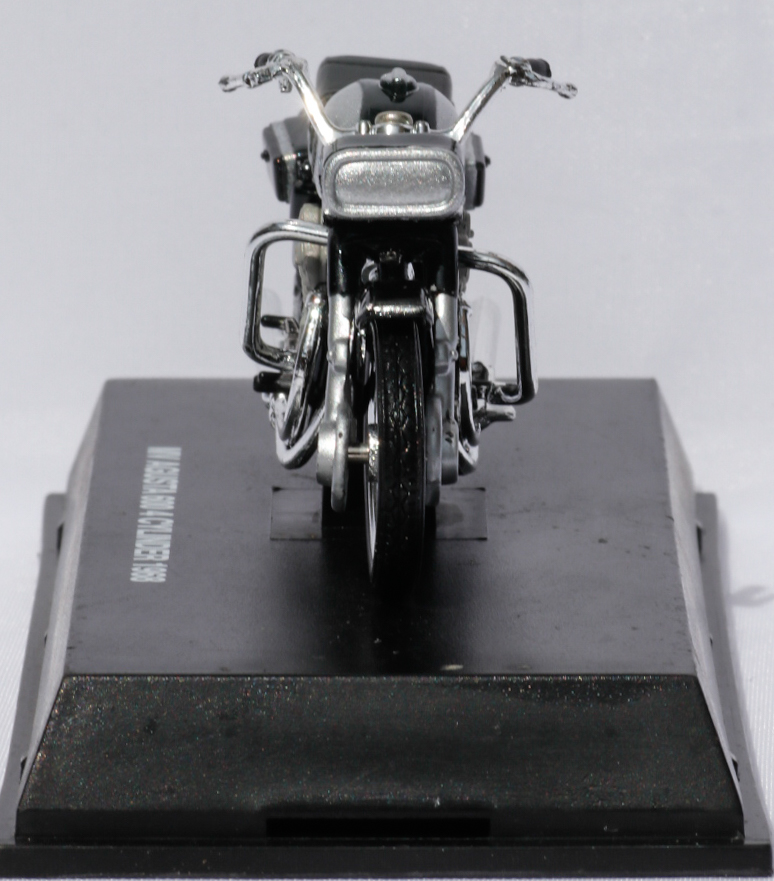 Newray 1-32 MV Agusta 600